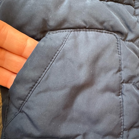 Navy Blue Kids Puffer Vest - Picture 3 of 4